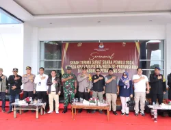 Kapolres Siak Mewakili Polda Riau Dalam Rangka Pengamanan Serah Terima Surat Suara Pemilu 2024