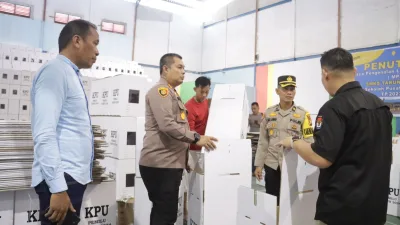 Petakan Daerah Rawan dan Sangat Rawan, Kapolres Dumai didampingi Kabag Ops Cek Gudang Logistik KPU Kota Dumai