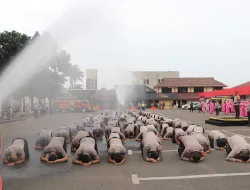 Bersyukur Kenaikan Pangkat, Begini Tradisi di Polres Metro Tangerang Kota