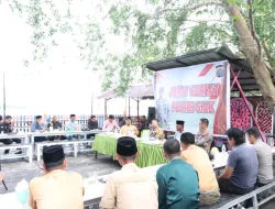 Cooling System Jelang Pemilu, AKBP Asep Sujarwadi Sampaikan Pesan Pemilu Damai Melalui Jumat Curhat