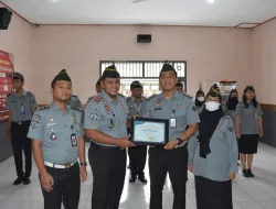 Apresiasi Kinerja, Rutan Bangil Berikan Rewards Pegawai Teladan
