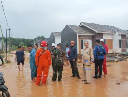 Pihak Kepolisian Polsek Jonggol dan Instansi Cek Terkait TKP Bencana Alam Banjir