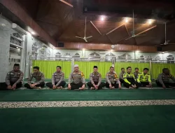 Satlantas Polres Kuansing Gelar Program Shalat Subuh Berjamaah Dalam Rangka Cooling System Pemilu 2024