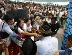 Reaksi Prabowo Lihat Dukungan Masyarakat untuknya di Sosmed Pasca Debat: Saya Terharu, Keluar Air Mata