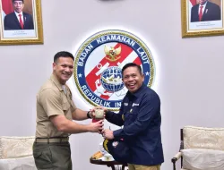 Bahas Kerja Sama Bilateral, Kepala Bakamla RI Terima Kunjungan U.S. Naval Attache