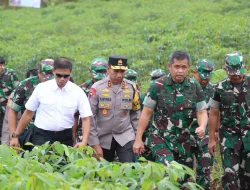 Dukung Ketahanan Pangan RI, Kapolres Sukabumi Hadiri Kunjungan Kasad dan Kapolda Jabar di Ciemas Kabupaten Sukabumi