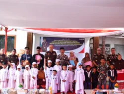 Kajati Jabar Berikan Bantuan Kepada Panti Asuhan dan Panti Jompo