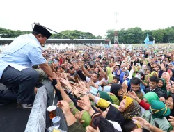 Dalam Sehari, Prabowo Temui Puluhan Ribu Rakyat di Empat Titik, dari Subang ke Banten