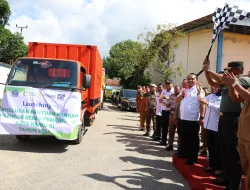 Pj Gubernur Salurkan Beras Cadangan Pangan Pemerintah, “Pastikan Sampai Pada Warga Yang Berhak”