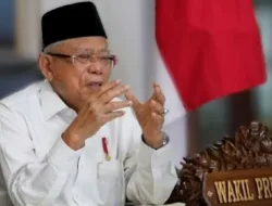 Memaknai Salam Tiga Jari Wakil Presiden KH. Ma’ruf Amin