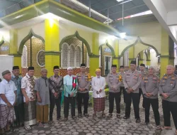 Melalui Program Sholat Subuh Berjamaah Polres Kuansing Sampaikan Pesan Kamtibmas Dalam Rangka Cooling System Pemilu Damai 2024