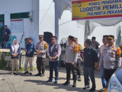 Kapolresta Pekanbaru Gelar Simulasi Pamwal Pendistribusian Logistik Pemilu 2024