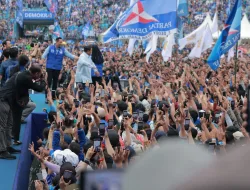 Diterpa Hoax Sakit, Prabowo Joget Gemoy Bareng Puluhan Ribu Warga di Malang