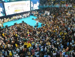 Prabowo Beri Quiz ke Warga Yang Menjawab Pertanyaan Soal Hilirisasi Industri