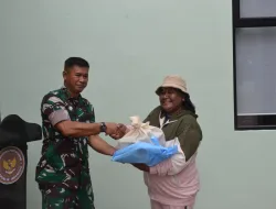 Kasdim Mimika Memimpin Kegiatan Baksos Pengobatan Gratis dan Pembagian Sembako