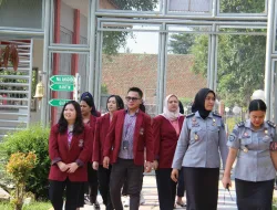 TIMBA ILMU DALAM PRAKTIK KERJA LAPANGAN OLEH MAHASISWA UNTAR
