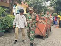 Karya Bakti Koramil 06 Setu Sasar Mushola Al- Amanah Di Lingkungan Sekolah