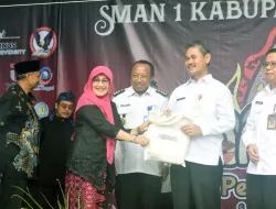 Kepala Dinas Pendidikan Dan Kebudayaan Buka Acara Gelar Karya Pesona Budaya Nusantara SMA Negeri 1 Kabupaten Tangerang