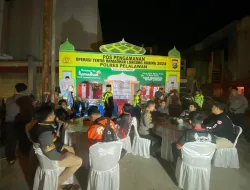 Jalin Silaturahmi Bersama Komunitas Motor, Wakapolres Pelalawan Gelar Sahur On The Road