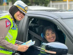 Satgas Binluh Ops Keselamatan LK 2024 Gelar Kampanye Keselamatan Berlalu Lintas di Tugu Zapin