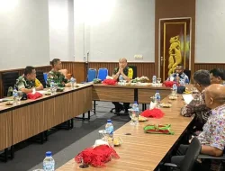 Dandim 1715/Yahukimo Bersama Pejabat Pemda Yahukimo Melaksanakan Tatap Muka Dengan Tim Wasev TMMD Ke-119 Tahun 2024