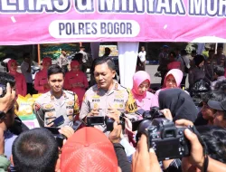 Kapolres Bogor Bekerjasama Dengan Bulog Adakan Giat Bazar Murah Beras dan Minyak