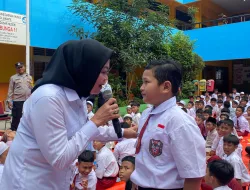 Senin Pintar, Kanit PPA Polrestro Jaktim Sosialisasikan Bahaya Perundungan/ Bullying Pada Pelajar