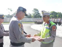 Polres Metro Tangerang Kota Beri Penghargaan Puluhan Personel Berprestasi