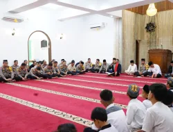 Kapolres Metro Bekasi Gandeng Forkopimda Gelar Buka Puasa Bersama dan Santunan untuk Anak Yatim dan Dhuafa