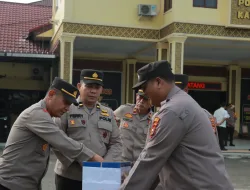 Polres Kampar Infak dan Sedekah Kepada Korban Bencana Banjir