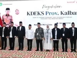 Wapres Hadiri Pengukuhan KDEKS Pemprov Kalbar, Harapkan KDEKS Beri Nilai Tambah Perekonomian Daerah