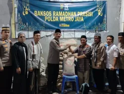 Bansos Ramadhan Presisi Polsek Tambora Berikan 50 Sak Semen untuk Perbaikan Masjid Jami Al Mutaqien