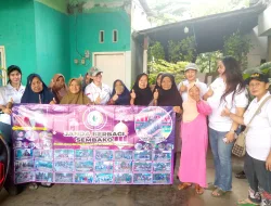 Persatuan Janda Seluruh Indonesia ( PJSI) Membagikan Sembako di Kota Bekasi