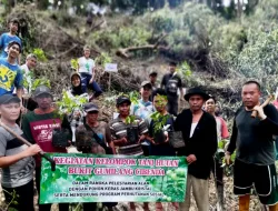 GELAR AKSI PENANAMAN POHON, KTH CIBENDA JAWA BARAT SIAP MENSUKSESKAN PROGRAM PERHUTANAN SOSIAL