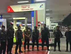 Cegah Praktik Kecurangan, Tim Patroli Presisi Polres Jakut Beri Himbauan Di SPBU Kelapa Gading
