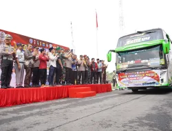 Kapolda Riau Lepas Rombongan Mudik Kebangsaan Presisi 2024