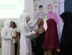 Peringatan Nuzulul Qur’an, Keluarga Besar Polres Pelalawan Bersama Forkopinda Menyerahkan Penghargaan Kepada Penyelenggara Pemilu 2024