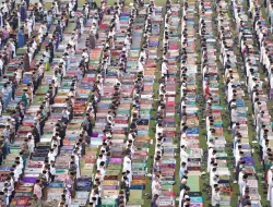 Ribuan Masyarakat Hadiri Sholat Idul Fitri 1445 H / 2024 di Halaman Mapolda Riau