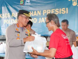 Ratusan Masyarakat Antusias Dalam Baksos Ramadhan Presisi Polda Metro Jaya Di Polrestro Jakarta Timur