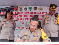 Kapolres Metro Jakarta Timur Cek Pos Pelayanan dan Pos  Pengamanan  Mudik Lebaran 2024