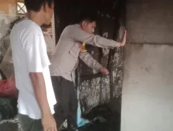 Polsek Ciomas Cek Lokasi Rumah Yang Mengalami Musibah Kebakaran