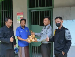 Tradisi Lebaran, Rutan Bangil Kanwil Kemenkumham Jatim Bagikan Ketupat Kepada Warga Binaan