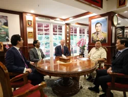 Menhan Prabowo Terima Kunjungan Mantan PM Inggris Raya Tony Blair, Diskusi Isu Global