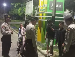 Wujudkan Keamanan Pasca Pemilu 2024 Kapolsek Kepulauan Seribu Utara Pimpin  Patroli Malam