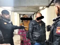 Heboh Oknum Petugas Dishub KKR  Diduga Lagi Asik Berzinah Degan Istri Orang di Tangkap Warga