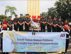 PERINGATI HARI BAKTI PEMASYARAKATAN KE-60, LAPAS PASURUAN GELAR UPACARA TABUR BUNGA