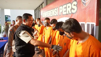 Pemilik dan Calo Senpi Ilegal Diringkus Polda Riau