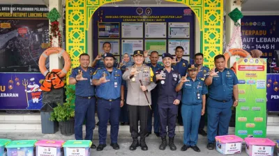 Pesan dan Arahan Kapolda Riau Saat Pantau Arus Mudik di Pelabuhan Sungai Duku