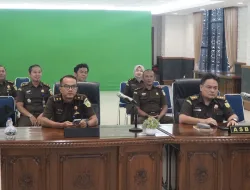 Plh Asbin Kejati Riau Mengikuti Penyampaian Hasil Survey Persepsi Anti Korupsi (SPAK), Survey Persepsi Kualitas Pelayanan (SPKP) dan Survey Kepuasan Masyarakat (SKM)