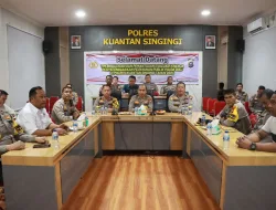 Polres Kuansing Gelar Sosialisasi Pemantauan Evaluasi Kinerja Penyelenggaraan Pelayanan Publik (PEKPPP) Tahun 2024